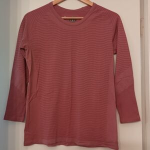 Zyia Poppy Waves 3/4 Sleeve tee